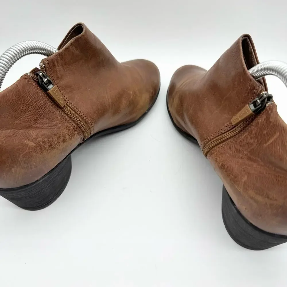 Dansko Raina Leather Low Heel Dip Side Comfort Bootie Brown Sz 40 Office Minimal - Picture 9 of 15